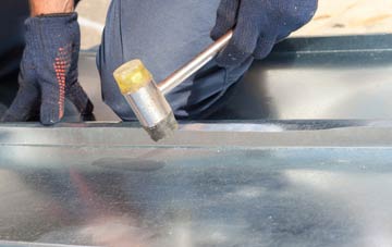 Cnwch Coch metal roofing costs